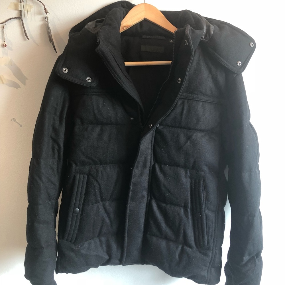 UNIQLO black down jacket Men’s